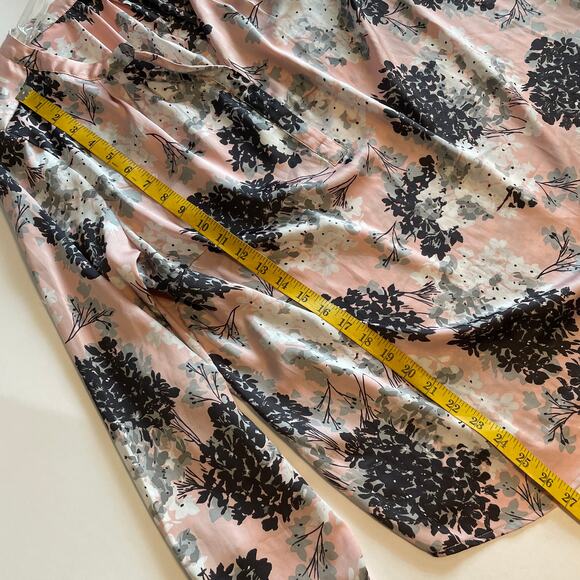 Talbots Woman Floral Blouse Womens Size 1X Pink Gray Black V-Neck Career Top - Picture 9 of 9